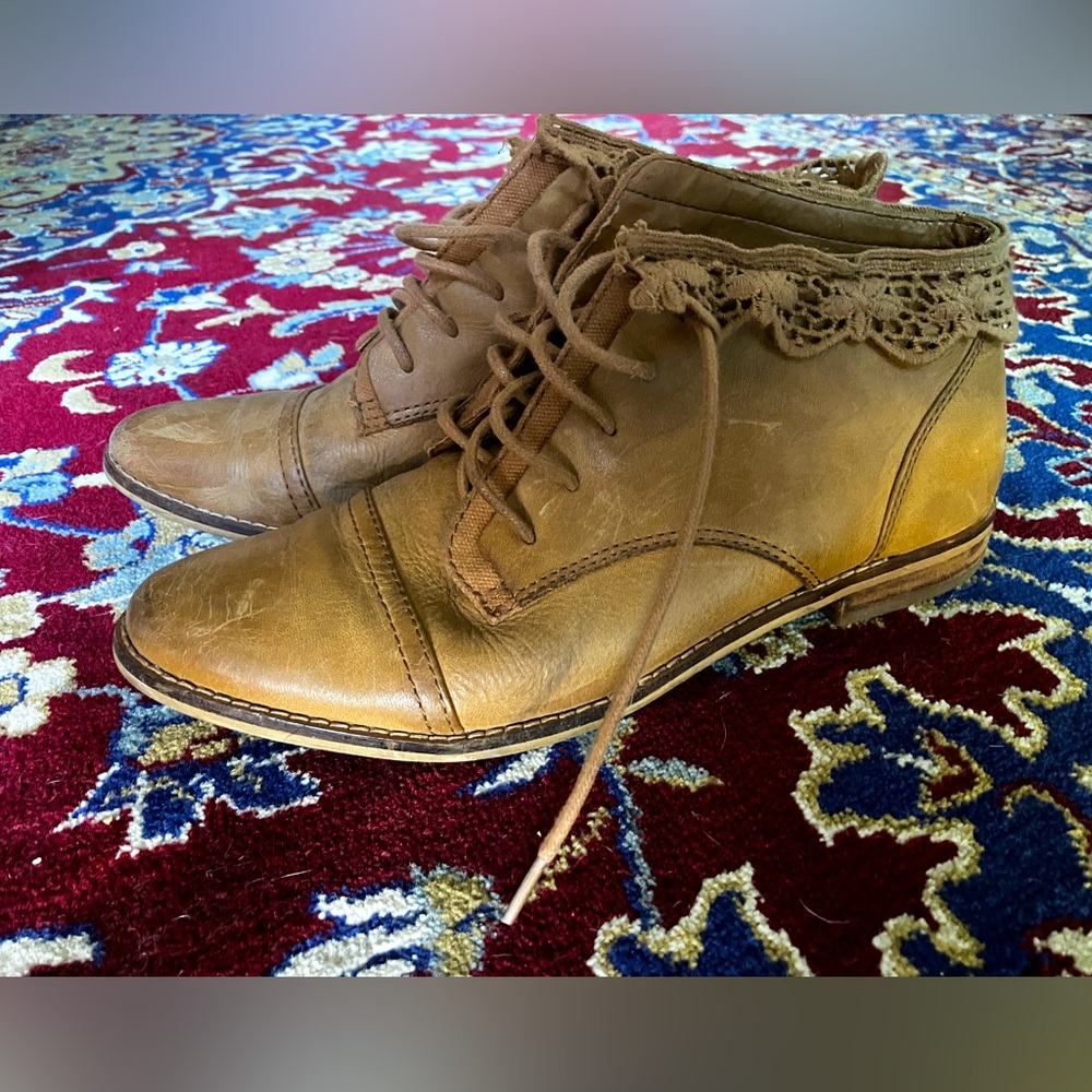 Gianni Bini Vintage Genuine Leather Ankle Boots
